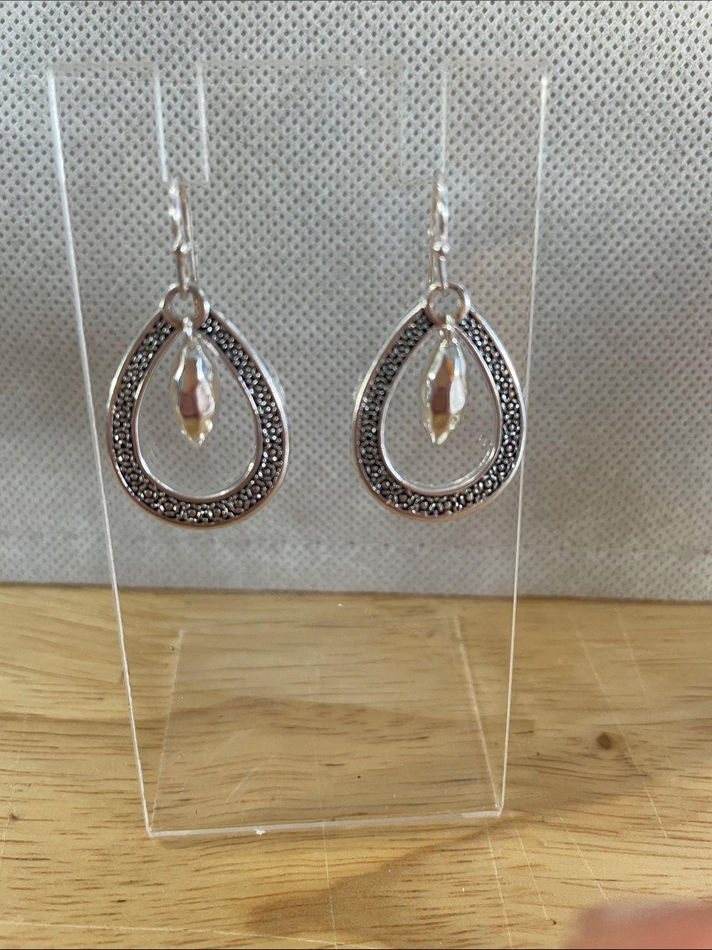 Silver Tone Teardrop Dangle Earrings - For Sensitive ears 1” New